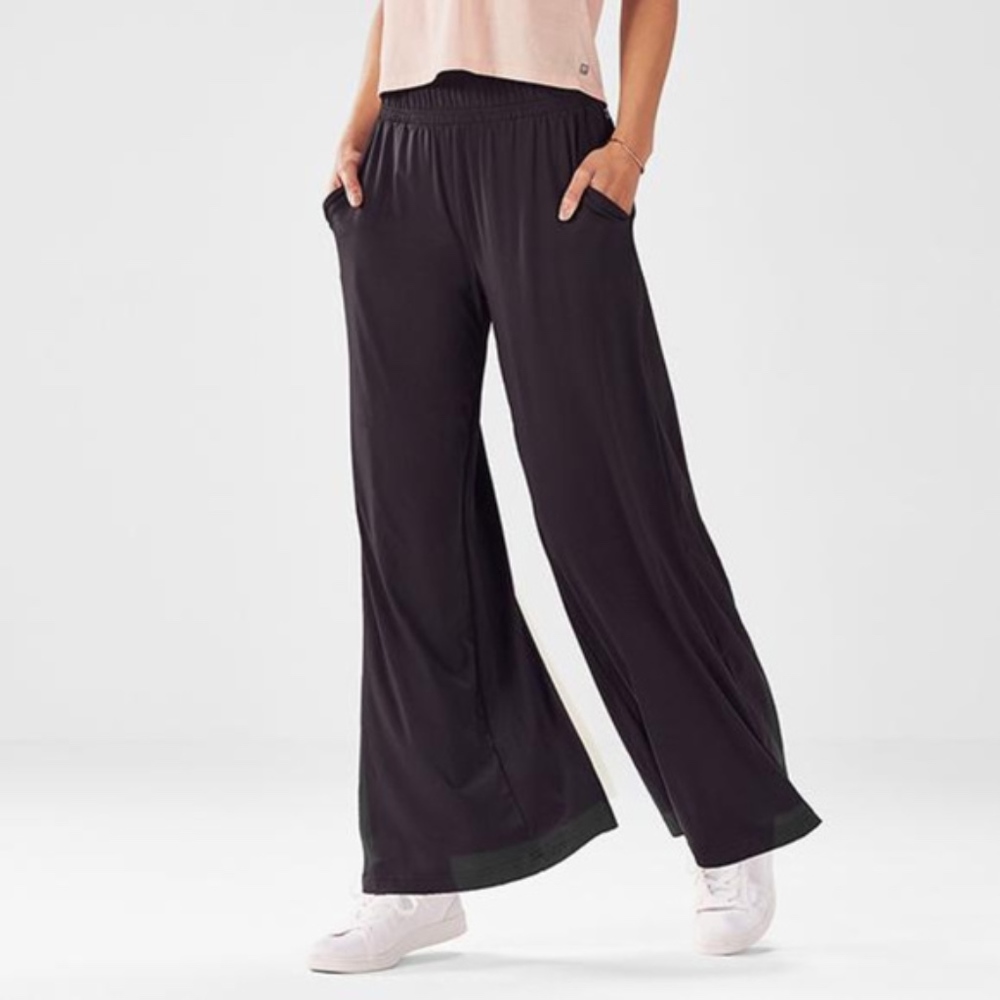 Fabletics black Heidi palazzo pant - NWOT - Size L